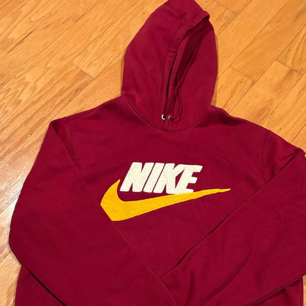 Nike Men's Burgundy and Yellow Hoodie
